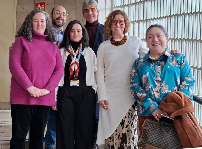 El Ministerio de Sanidad recibe al grupo de familias de PEDPAL